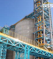 三托輥皮帶輸送機的結構相對簡單，維護保養相對容易，成本較低